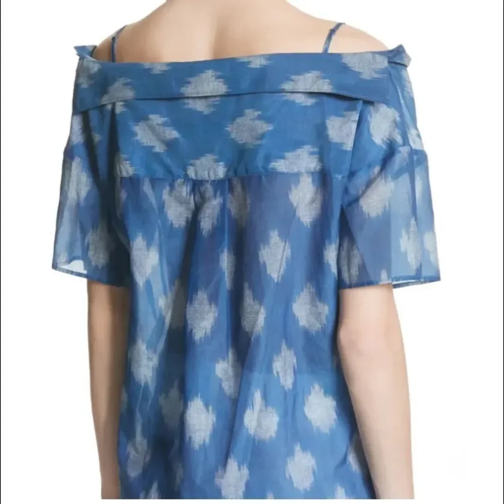 Theory Tamalee SS Spot Ikat Top - Picture 2 of 12